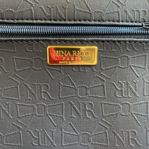 Nina Ricci Shoulder Bag - Picture 4 of 9